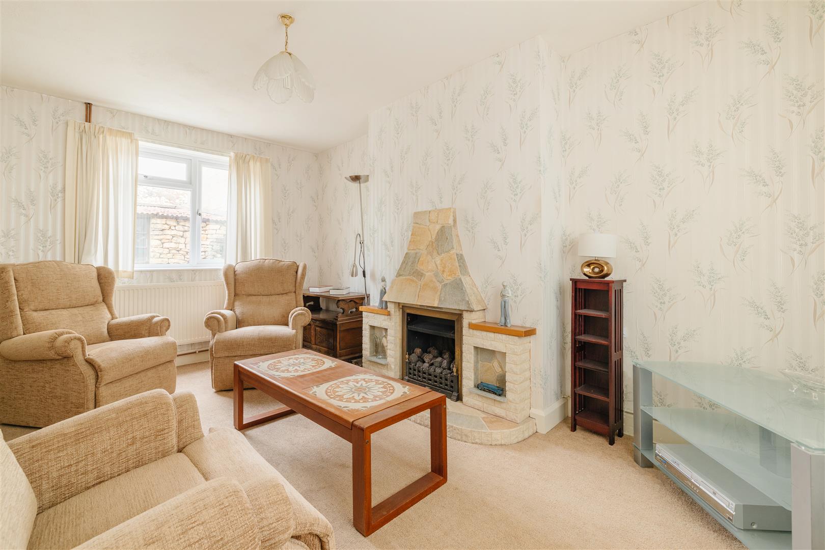 Old Common, Minchinhampton. Ford Loveday Estate Agency